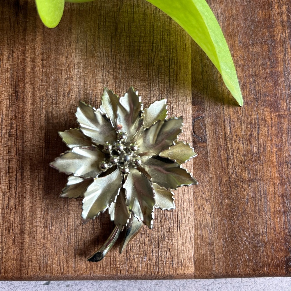 Gold Leaf Brooch